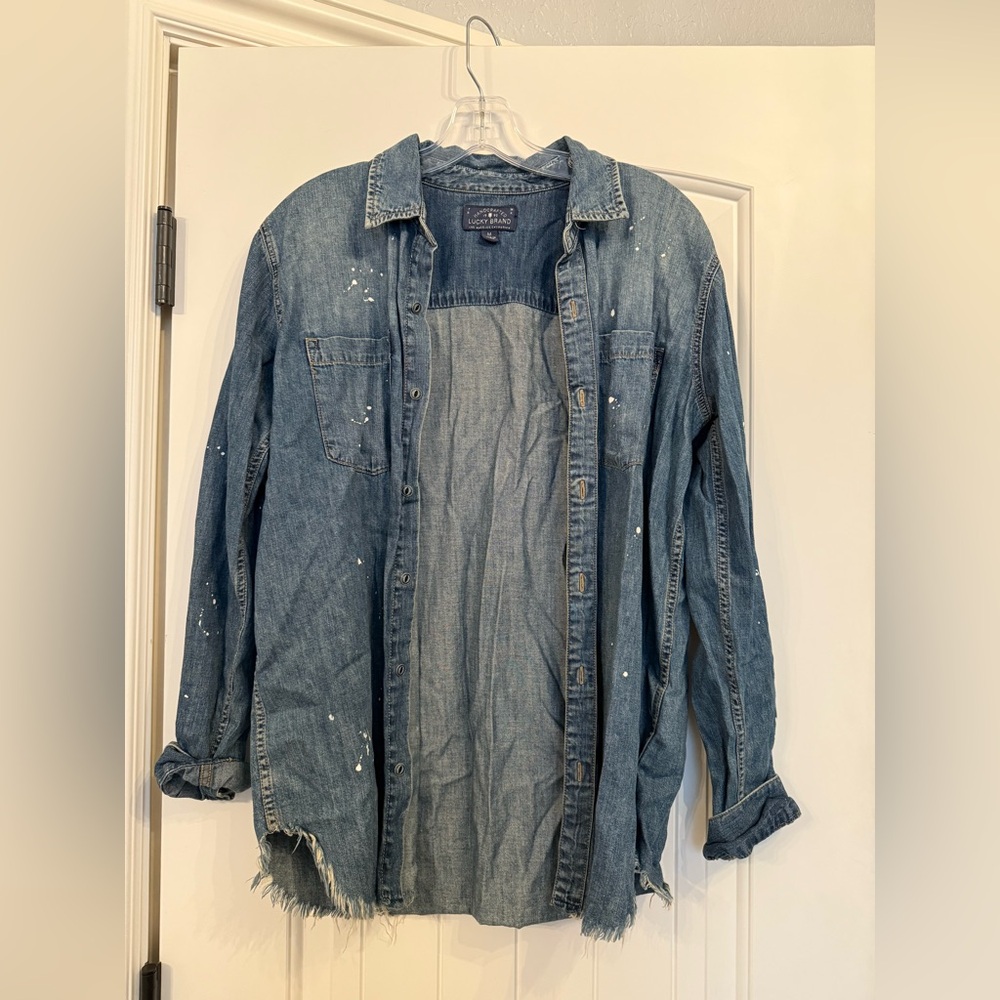 LUCKY BRAND buttons up jean jacket